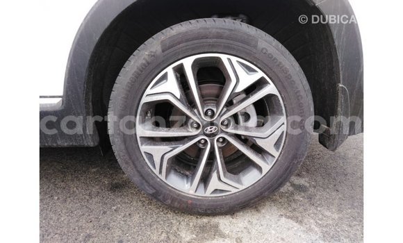 Buy Import Hyundai Santa Fe White Car in Import - Dubai in Arusha Buy Import Hyundai Santa Fe White Car in Import - Dubai in Arusha