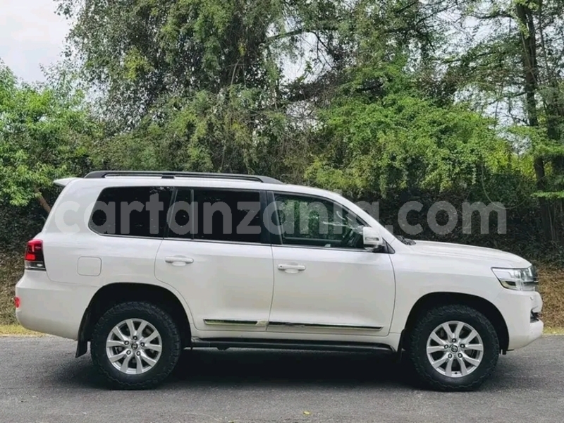 Big with watermark toyota land cruiser mara butiama 23919