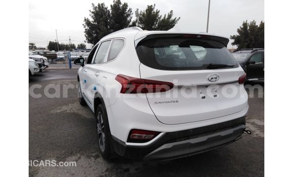 Buy Import Hyundai Santa Fe White Car in Import - Dubai in Arusha Buy Import Hyundai Santa Fe White Car in Import - Dubai in Arusha