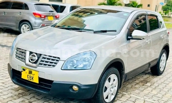 Buy Used Nissan Dualis White Car in Buhigwe in Kigoma Buy Used Nissan Dualis White Car in Buhigwe in Kigoma
