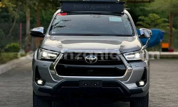 Buy Used Toyota Hilux Black Car in Busega in Simiyu Buy Used Toyota Hilux Black Car in Busega in Simiyu