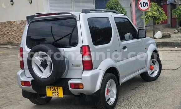 Buy Used Suzuki Jimny White Car in Buhigwe in Kigoma Buy Used Suzuki Jimny White Car in Buhigwe in Kigoma