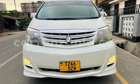 Nunua Ilio tumika Alpina B10 Nyeupe Gari ndani ya Dar es Salaam nchini Dar es Salaam