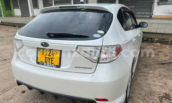 Nunua Ilio tumika Invicta S1 Nyeupe Gari ndani ya Dar es Salaam nchini Dar es Salaam