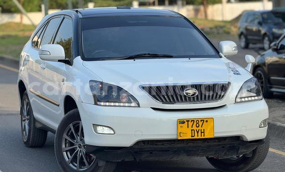 Buy Used Toyota Premio White Car in Dar es Salaam in Dar es Salaam