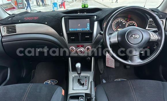 Nunua Ilio tumika Subaru Forester Nyeupe Gari ndani ya Dar es Salaam nchini Dar es Salaam Nunua Ilio tumika Subaru Forester Nyeupe Gari ndani ya Dar es Salaam nchini Dar es Salaam