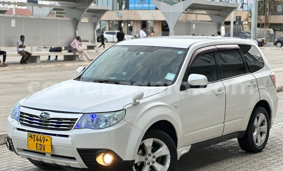 Nunua Ilio tumika Subaru Forester Nyeupe Gari ndani ya Dar es Salaam nchini Dar es Salaam Nunua Ilio tumika Subaru Forester Nyeupe Gari ndani ya Dar es Salaam nchini Dar es Salaam
