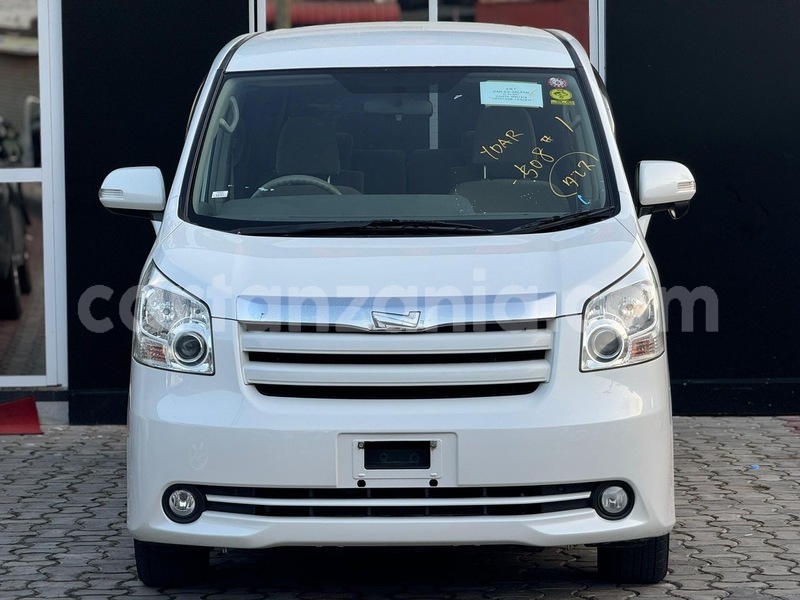 Big with watermark toyota noah dar es salaam dar es salaam 23957