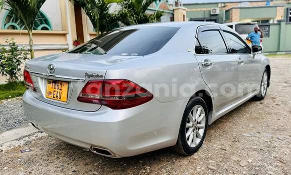 Buy Used Toyota Crown Silver Car in Dar es Salaam in Dar es Salaam Buy Used Toyota Crown Silver Car in Dar es Salaam in Dar es Salaam