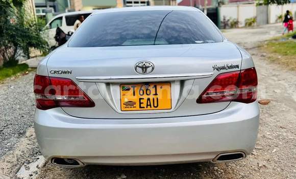Buy Used Toyota Crown Silver Car in Dar es Salaam in Dar es Salaam Buy Used Toyota Crown Silver Car in Dar es Salaam in Dar es Salaam