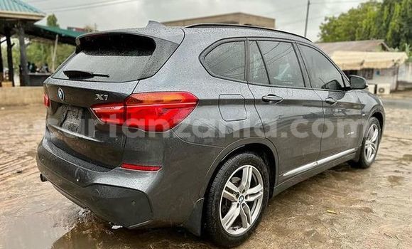 Nunua Ilio tumika BMW X1 Nyingine Gari ndani ya Dar es Salaam nchini Dar es Salaam