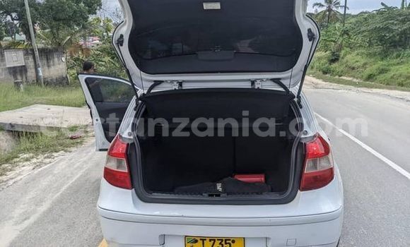 Buy Used BMW 1-Series White Car in Dar es Salaam in Dar es Salaam Buy Used BMW 1-Series White Car in Dar es Salaam in Dar es Salaam