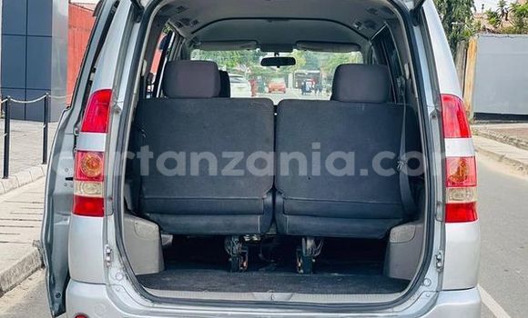 Buy Used Toyota Noah Other Car in Dar es Salaam in Dar es Salaam Buy Used Toyota Noah Other Car in Dar es Salaam in Dar es Salaam
