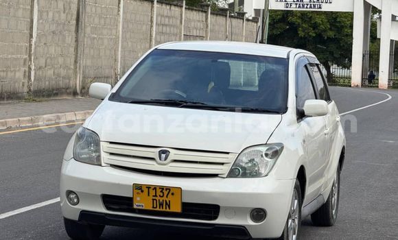 Buy Used Invicta S1 White Car in Dar es Salaam in Dar es Salaam