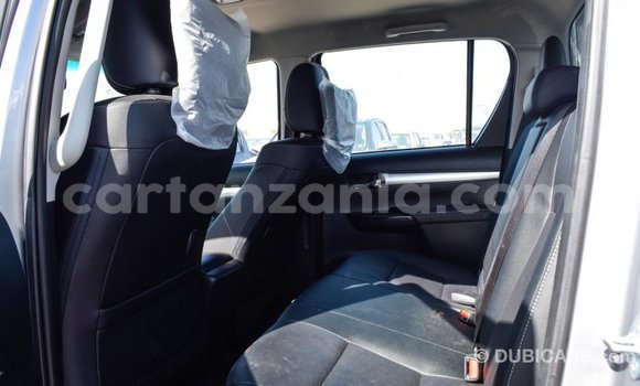 Nunua Imported Toyota Hilux Nyingine Gari ndani ya Import - Dubai nchini Arusha Nunua Imported Toyota Hilux Nyingine Gari ndani ya Import - Dubai nchini Arusha