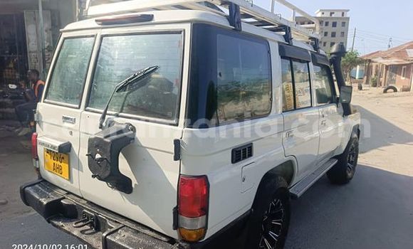 Buy Used Toyota Land Cruiser Prado Other Car in Dar es Salaam in Dar es Salaam Buy Used Toyota Land Cruiser Prado Other Car in Dar es Salaam in Dar es Salaam