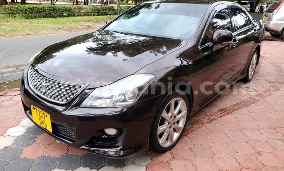 Buy Used Toyota Crown Other Car in Dar es Salaam in Dar es Salaam