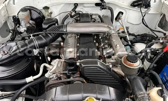 Buy Used Toyota Land Cruiser White Car in Dar es Salaam in Dar es Salaam Buy Used Toyota Land Cruiser White Car in Dar es Salaam in Dar es Salaam