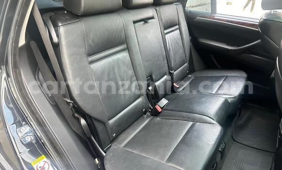 Nunua Ilio tumika BMW X5 Nyeusi Gari ndani ya Dar es Salaam nchini Dar es Salaam Nunua Ilio tumika BMW X5 Nyeusi Gari ndani ya Dar es Salaam nchini Dar es Salaam