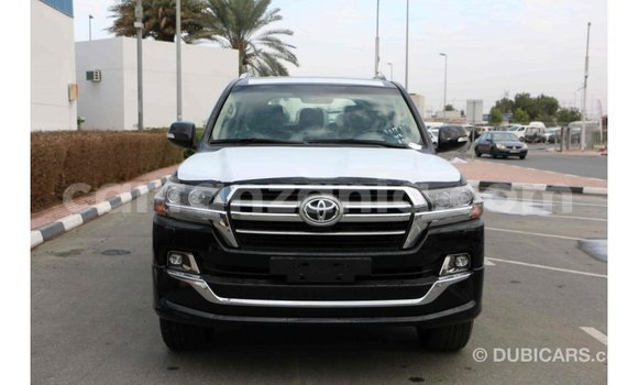 Nunua Imported Toyota Land Cruiser Nyeusi Gari ndani ya Import - Dubai nchini Arusha Nunua Imported Toyota Land Cruiser Nyeusi Gari ndani ya Import - Dubai nchini Arusha