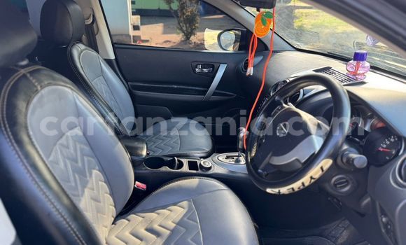 Nunua Ilio tumika Nissan Dualis Nyeusi Gari ndani ya Dar es Salaam nchini Dar es Salaam Nunua Ilio tumika Nissan Dualis Nyeusi Gari ndani ya Dar es Salaam nchini Dar es Salaam