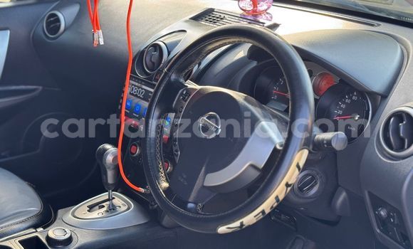 Nunua Ilio tumika Nissan Dualis Nyeusi Gari ndani ya Dar es Salaam nchini Dar es Salaam Nunua Ilio tumika Nissan Dualis Nyeusi Gari ndani ya Dar es Salaam nchini Dar es Salaam