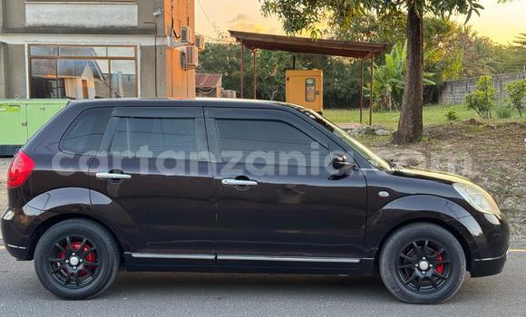 Nunua Ilio tumika Mazda Verisa Nyekundu Gari ndani ya Dar es Salaam nchini Dar es Salaam Nunua Ilio tumika Mazda Verisa Nyekundu Gari ndani ya Dar es Salaam nchini Dar es Salaam