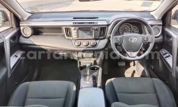 Nunua Ilio tumika Toyota RAV4 Nyekundu Gari ndani ya Iramba nchini Singida Nunua Ilio tumika Toyota RAV4 Nyekundu Gari ndani ya Iramba nchini Singida