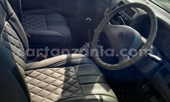 Buy Used Nissan Hardbody White Car in Dar es Salaam in Dar es Salaam