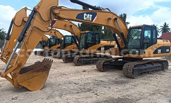 Buy Import Caterpillar 120 Other Truck in Dar es Salaam in Dar es Salaam