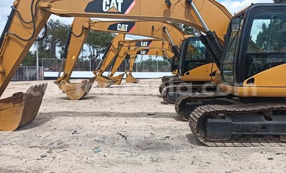 Buy Import Caterpillar 120 Other Truck in Dar es Salaam in Dar es Salaam Buy Import Caterpillar 120 Other Truck in Dar es Salaam in Dar es Salaam