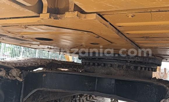Buy Import Caterpillar 120 Other Truck in Dar es Salaam in Dar es Salaam Buy Import Caterpillar 120 Other Truck in Dar es Salaam in Dar es Salaam