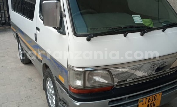 Buy Used Toyota Hiace White Car in Dar es Salaam in Dar es Salaam Buy Used Toyota Hiace White Car in Dar es Salaam in Dar es Salaam
