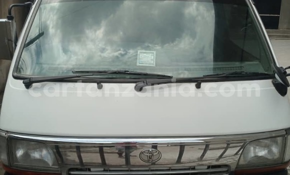 Buy Used Toyota Hiace White Car in Dar es Salaam in Dar es Salaam Buy Used Toyota Hiace White Car in Dar es Salaam in Dar es Salaam