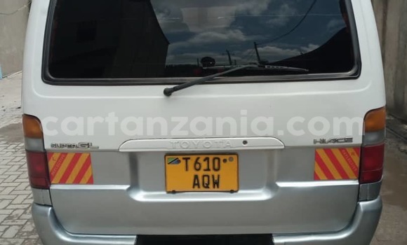 Buy Used Toyota Hiace White Car in Dar es Salaam in Dar es Salaam Buy Used Toyota Hiace White Car in Dar es Salaam in Dar es Salaam