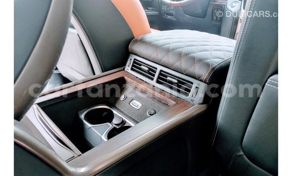 Nunua Imported Toyota Land Cruiser Nyeusi Gari ndani ya Import - Dubai nchini Arusha Nunua Imported Toyota Land Cruiser Nyeusi Gari ndani ya Import - Dubai nchini Arusha