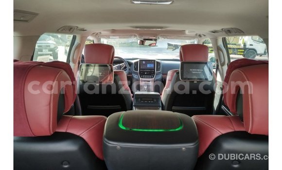 Nunua Imported Toyota Land Cruiser Nyeusi Gari ndani ya Import - Dubai nchini Arusha Nunua Imported Toyota Land Cruiser Nyeusi Gari ndani ya Import - Dubai nchini Arusha