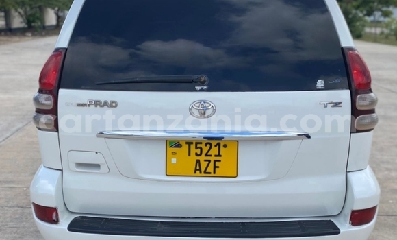 Buy Used Toyota Land Cruiser Prado White Car in Dar es Salaam in Dar es Salaam Buy Used Toyota Land Cruiser Prado White Car in Dar es Salaam in Dar es Salaam