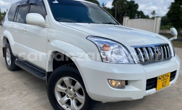 Buy Used Toyota Land Cruiser Prado White Car in Dar es Salaam in Dar es Salaam Buy Used Toyota Land Cruiser Prado White Car in Dar es Salaam in Dar es Salaam