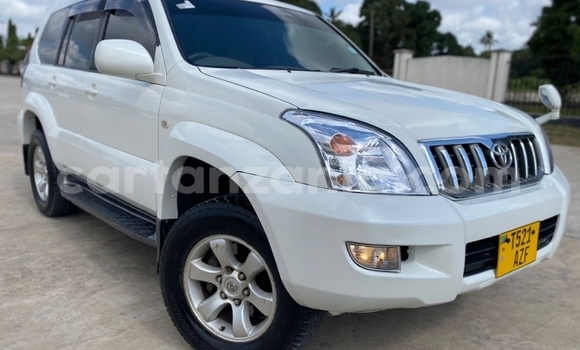 Buy Used Toyota Land Cruiser Prado White Car in Dar es Salaam in Dar es Salaam Buy Used Toyota Land Cruiser Prado White Car in Dar es Salaam in Dar es Salaam