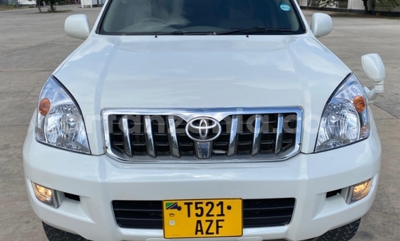 Buy Used Toyota Land Cruiser Prado White Car in Dar es Salaam in Dar es Salaam Buy Used Toyota Land Cruiser Prado White Car in Dar es Salaam in Dar es Salaam