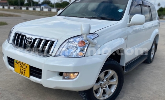 Buy Used Toyota Land Cruiser Prado White Car in Dar es Salaam in Dar es Salaam Buy Used Toyota Land Cruiser Prado White Car in Dar es Salaam in Dar es Salaam
