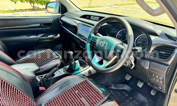 Nunua Ilio tumika Toyota Hilux Nyingine Gari ndani ya Dar es Salaam nchini Dar es Salaam Nunua Ilio tumika Toyota Hilux Nyingine Gari ndani ya Dar es Salaam nchini Dar es Salaam