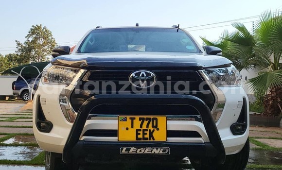 Buy Import Toyota Hilux White Car in Dar es Salaam in Dar es Salaam Buy Import Toyota Hilux White Car in Dar es Salaam in Dar es Salaam