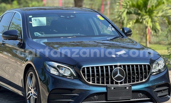 Buy Import Mercedes‒Benz E–Class Green Car in Dar es Salaam in Dar es Salaam Buy Import Mercedes‒Benz E–Class Green Car in Dar es Salaam in Dar es Salaam