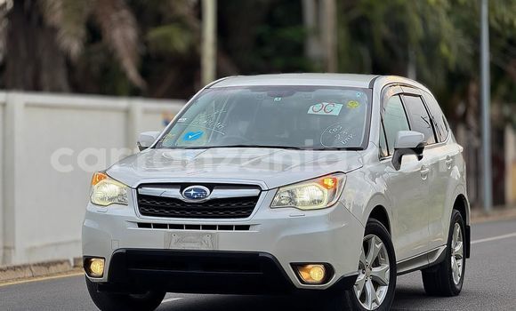 Nunua Imported Subaru Forester Nyeupe Gari ndani ya Dar es Salaam nchini Dar es Salaam