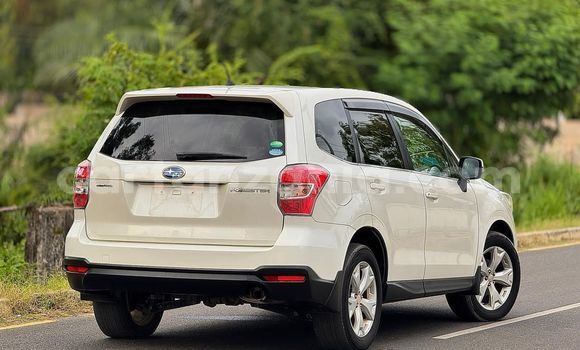 Nunua Imported Subaru Forester Nyeupe Gari ndani ya Dar es Salaam nchini Dar es Salaam Nunua Imported Subaru Forester Nyeupe Gari ndani ya Dar es Salaam nchini Dar es Salaam