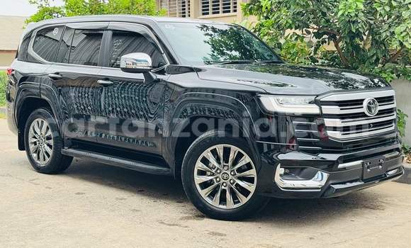 Buy Import Toyota Land Cruiser Black Car in Dar es Salaam in Dar es Salaam Buy Import Toyota Land Cruiser Black Car in Dar es Salaam in Dar es Salaam