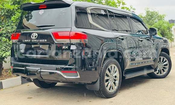 Buy Import Toyota Land Cruiser Black Car in Dar es Salaam in Dar es Salaam Buy Import Toyota Land Cruiser Black Car in Dar es Salaam in Dar es Salaam