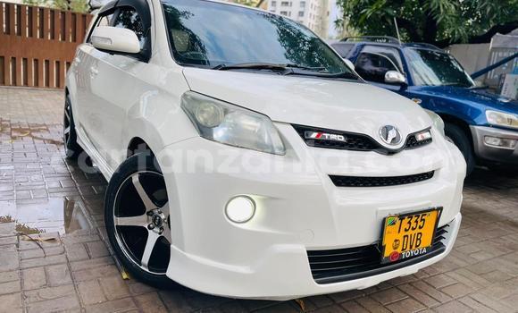 Buy Used Toyota IST White Car in Dar es Salaam in Dar es Salaam Buy Used Toyota IST White Car in Dar es Salaam in Dar es Salaam